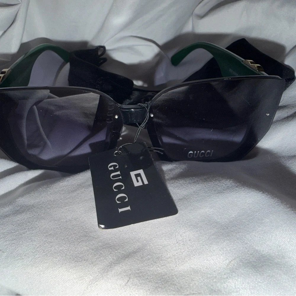 Fashion sunglasses - Picture 2 of 3